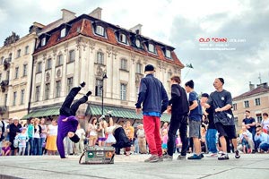 精湛技艺！传控球风令人惊艳